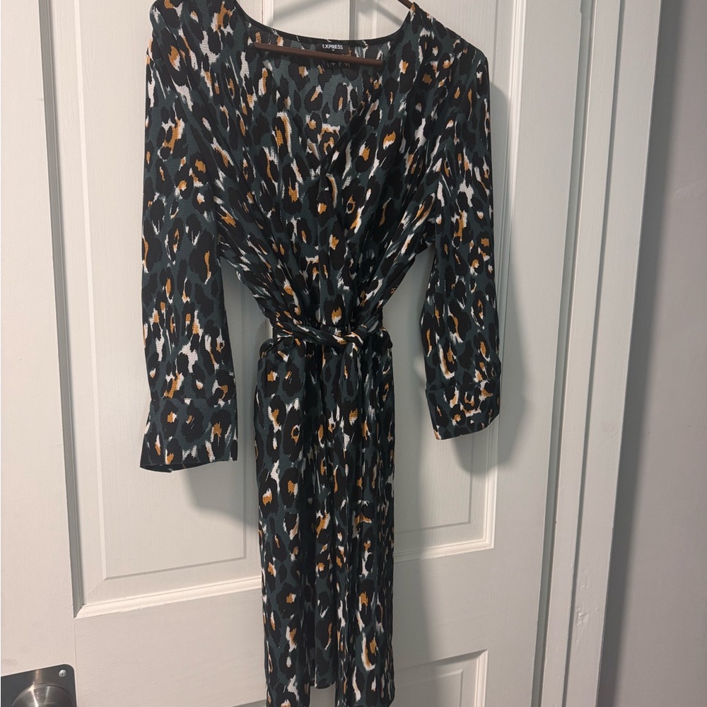 Express Black and Tan Sheath Dress with Bishop Sleeves